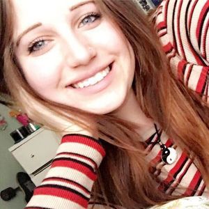 Meet your Posher, Chloe